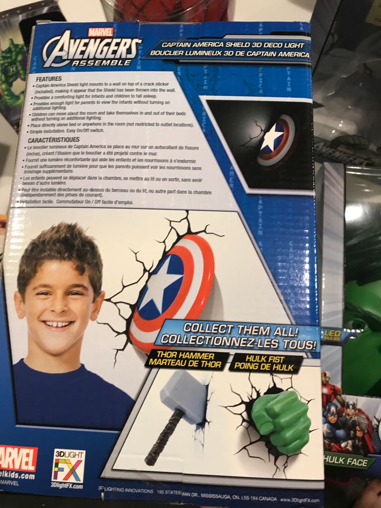 Avengers Assemble 3d Deco Light - Captain America Shield  action figure collectible [Barcode 816733027586] - Main Image 2