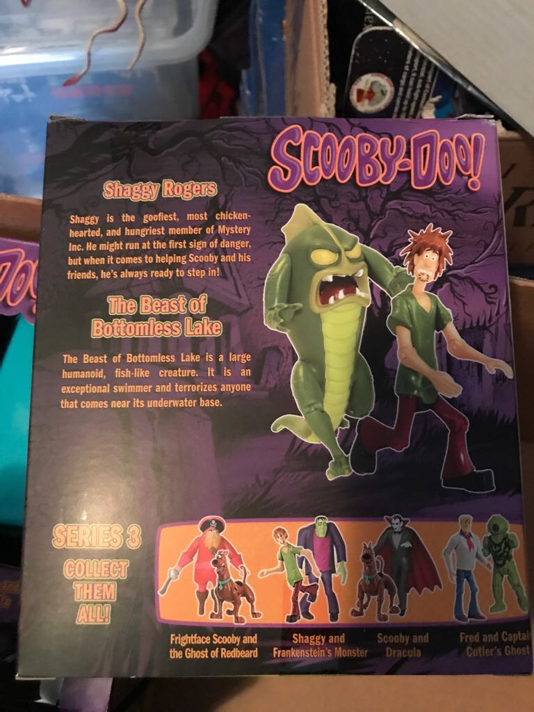 Scooby Doo Shaggy And Bottomless Lake Monster  action figure collectible [Barcode 846241024449] - Main Image 2