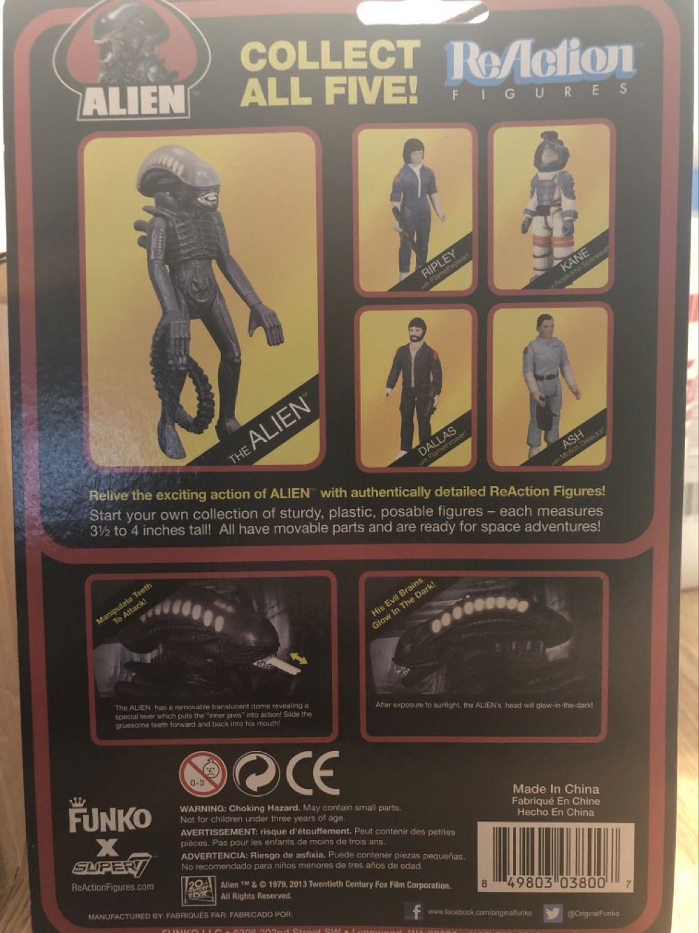 Kane (Nostromo Space) - Funko (Alien) action figure collectible [Barcode 849803038007] - Main Image 2