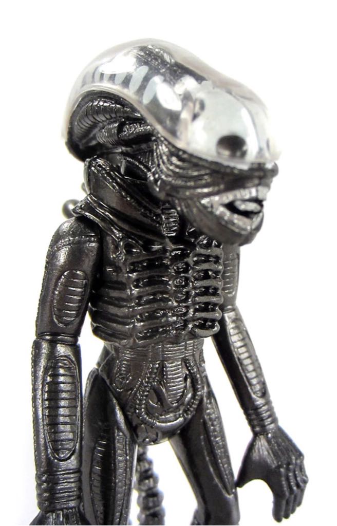 Alien (w/ metallic flesh) - ReAction (Alien) action figure collectible [Barcode 849803044213] - Main Image 2