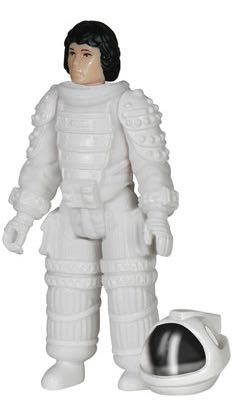 Ripley (in spacesuit) - Super7 (Alien) action figure collectible [Barcode 849803044220] - Main Image 2