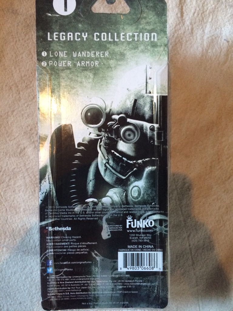 Fallout: Lone Wanderer - Funko Legacy (Fallout) action figure collectible [Barcode 849803066086] - Main Image 2