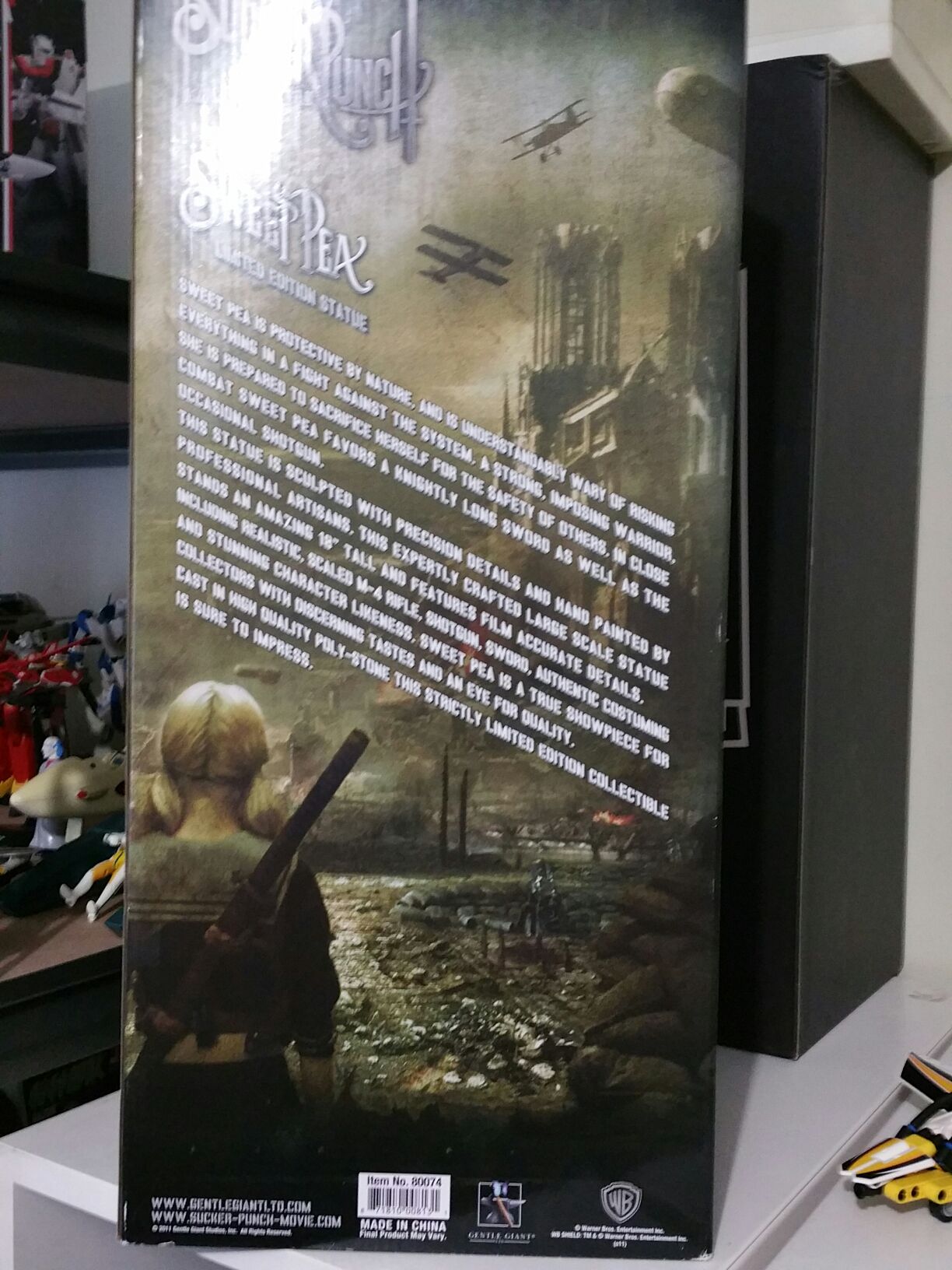 Sucker Punch Sweat Pea Statue - Gentle Giants (Sucker Punch) action figure collectible [Barcode 871810008131] - Main Image 2