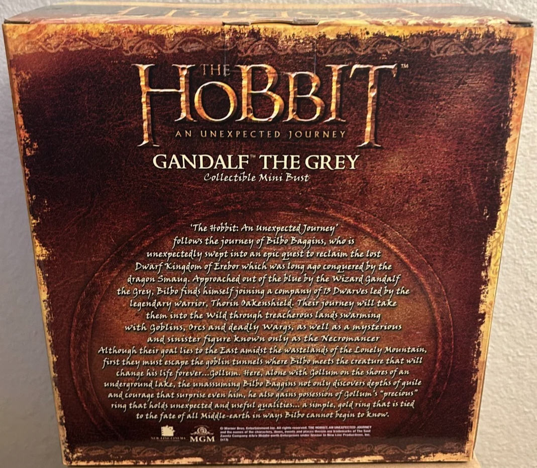 Lord of the Rings: Gandalf The Grey Mini Bust by Gentle Giant (COA # 599/1050) - Gentle Giant Studios (Sci-Fi/Adventure/Fantasy) action figure collectible [Barcode 871810009619] - Main Image 3