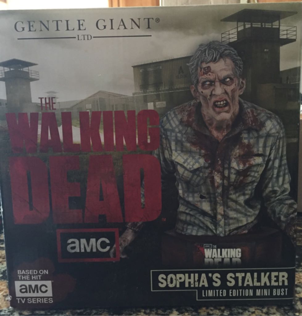 The Walking Dead Sophie’s Stalker LE Mini Bust 736/1320 - Gentle Giant (The Walking Dead) action figure collectible [Barcode 871810010172] - Main Image 2