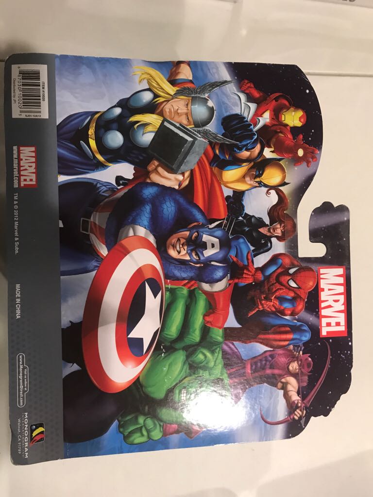 Monogram Marvel Deluxe Figures - 3 Pack Thor Hulk And Captain America  action figure collectible [Barcode 887030100203] - Main Image 2