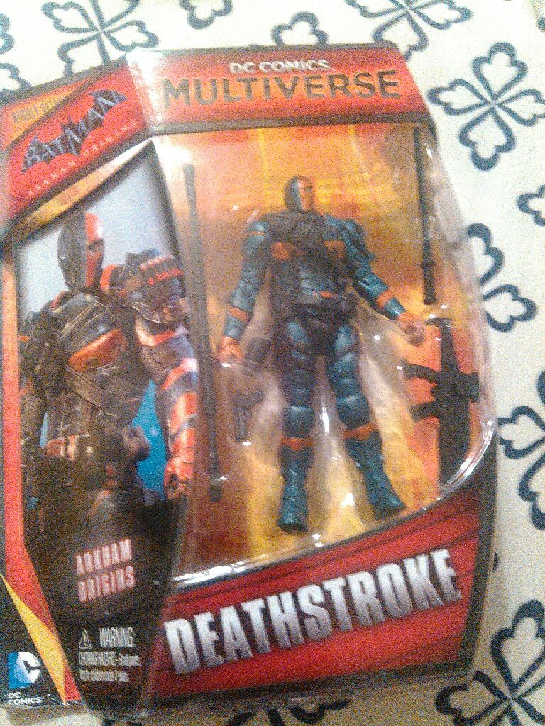 Deathstroke (Arkham Origins) - DC Direct (Dc Comics Multiverse) action figure collectible [Barcode 887961050691] - Main Image 2