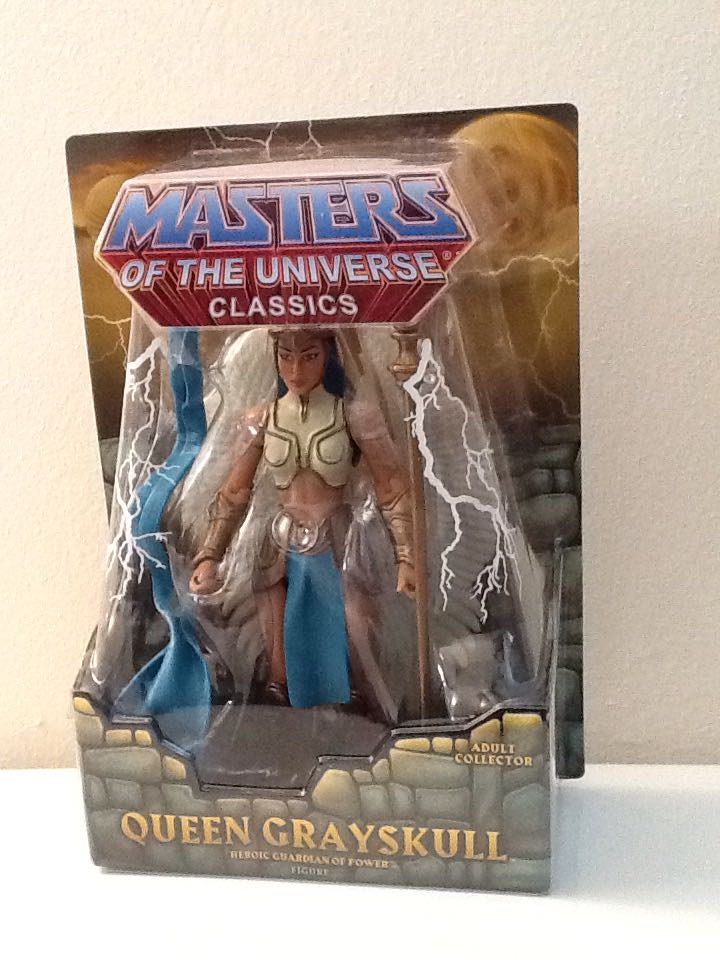 Queen Grayskull: Heroic Guardian of Power - Mattel (Masters Of The Universe Classics) action figure collectible [Barcode 887961078091] - Main Image 2