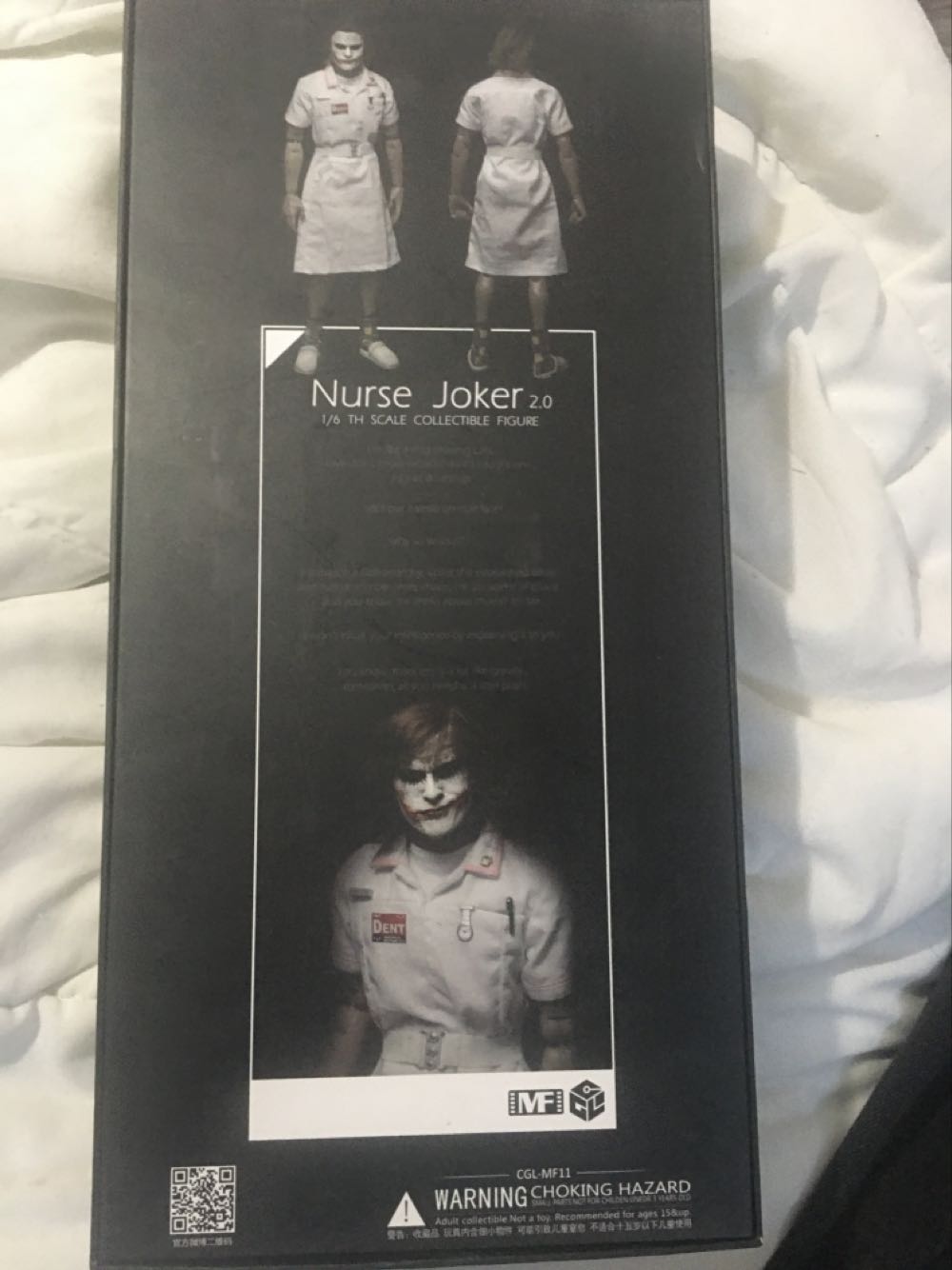 The Joker - Mattel (Batman) action figure collectible [Barcode 887961097634] - Main Image 4