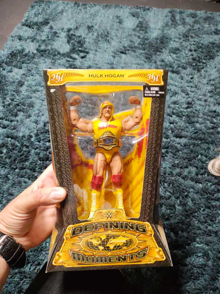 Hulk Hogan - Mattel - WWE (WWE Defining Moments) action figure collectible [Barcode 887961099744] - Main Image 4