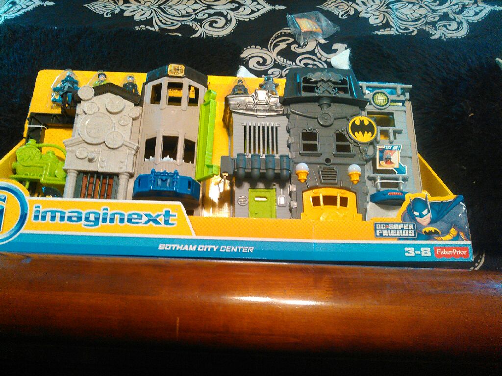imaginext Gotham city center - Fisher Price action figure collectible [Barcode 887961108071] - Main Image 2