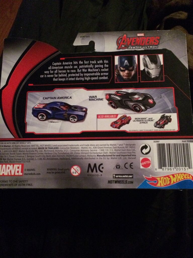 Captain America. War Machine  - Hot Wheels (Two Car Avengers) action figure collectible [Barcode 887961201512] - Main Image 2