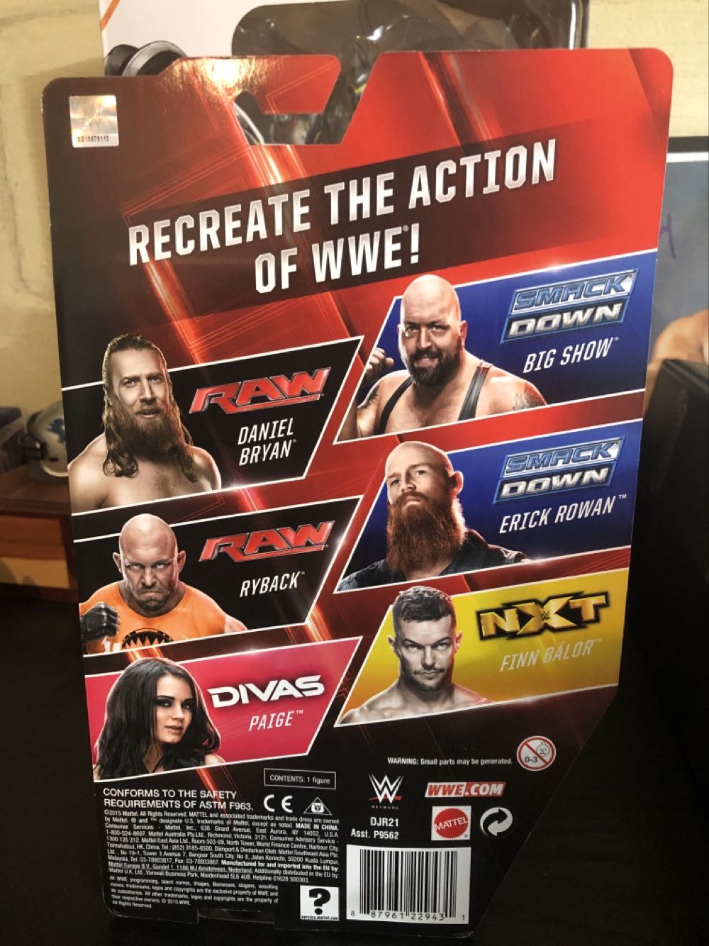 Paige - Mattel (WWE) action figure collectible [Barcode 887961229431] - Main Image 2