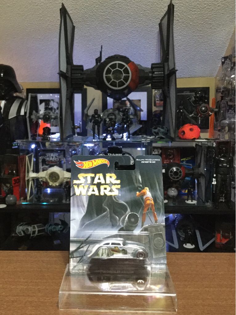 Dc Super Hero Girls 4.5 inch Action Ready Supergirl figure