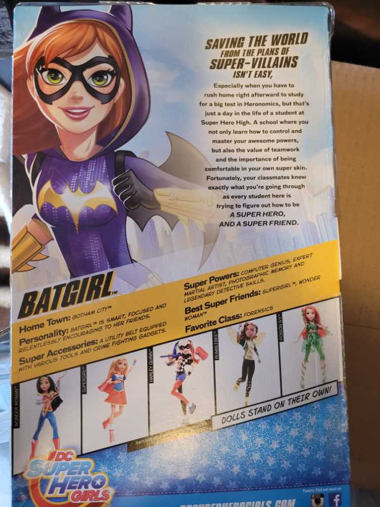 DC Super Hero Girls 12 inch Batgirl doll - DC Mattel (DC Super Hero Girls) action figure collectible [Barcode 887961267396] - Main Image 4
