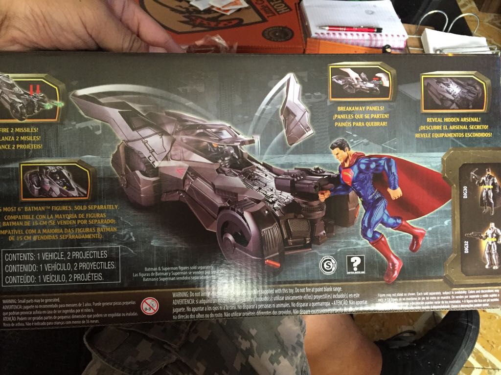 Batmobile Batman V Superman  - DC Mattel (Batman V Superman:  Dawn Of Justice) action figure collectible [Barcode 887961297287] - Main Image 2