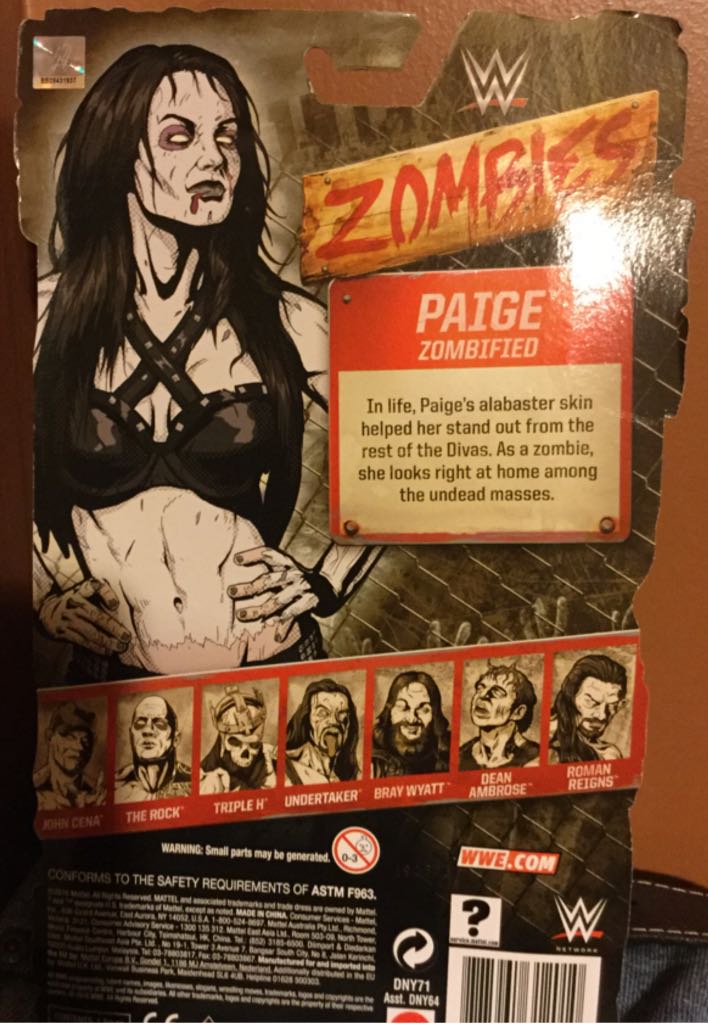 Paige - Mattel (WWE Zombies - Series 1) action figure collectible [Barcode 887961312010] - Main Image 2