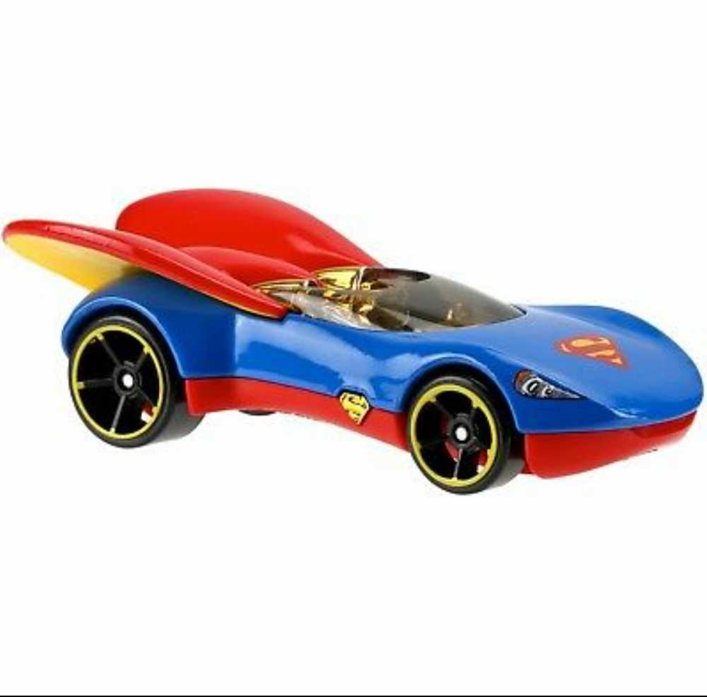 Hot wheels DC Super Hero Girls Character Car Supergirl - Hot Wheels by Mattel (DC Super Hero Girls) action figure collectible [Barcode 887961398915] - Main Image 3