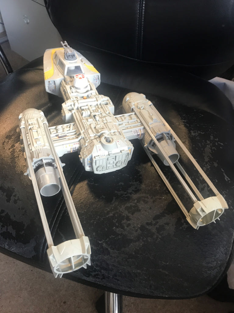 Y-Wing Fighter - Kenner (Star Wars - Vintage Vehicles) action figure collectible [Barcode 887961426922] - Main Image 2