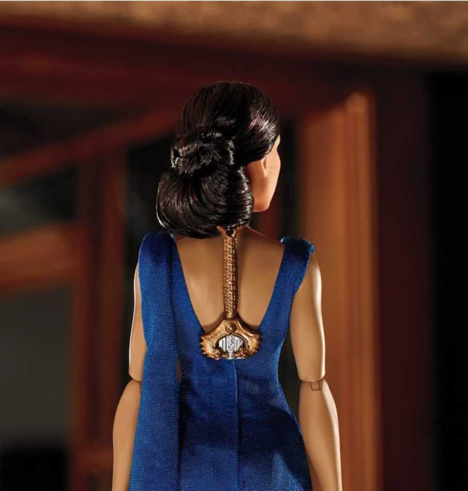 Wonder Woman Movie - Diana Prince with sword - Mattel (The Wonder Woman Movie) action figure collectible [Barcode 887961466577] - Main Image 4