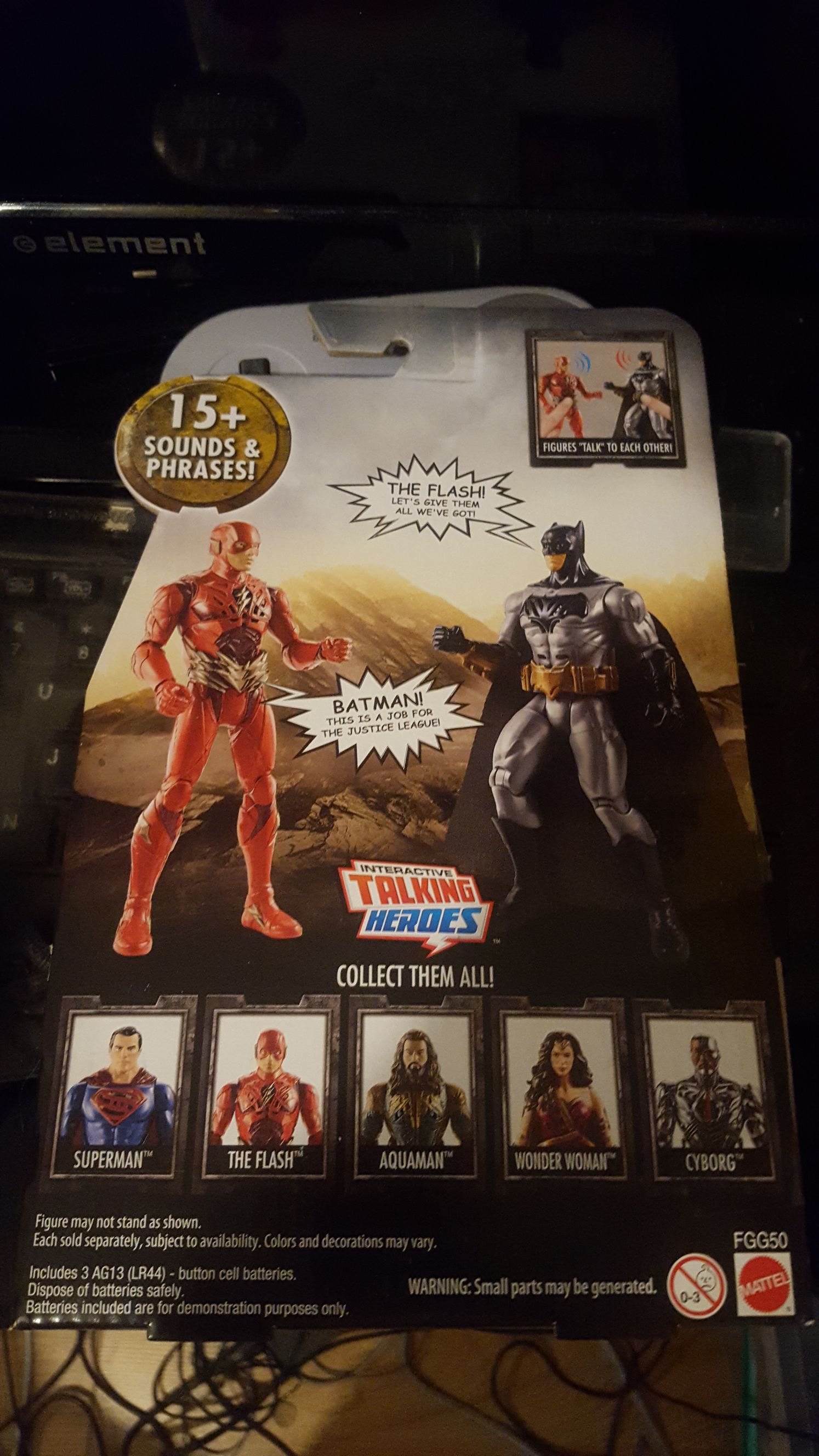 Batman - DC Justice League Talking Heroes Batman Figure, 6” - DC/ Mattel action figure collectible [Barcode 887961504316] - Main Image 2