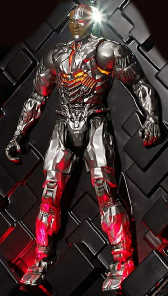 JL Cyborg - Mattel (Dc Comics Multiverse) action figure collectible [Barcode 887961522419] - Main Image 2
