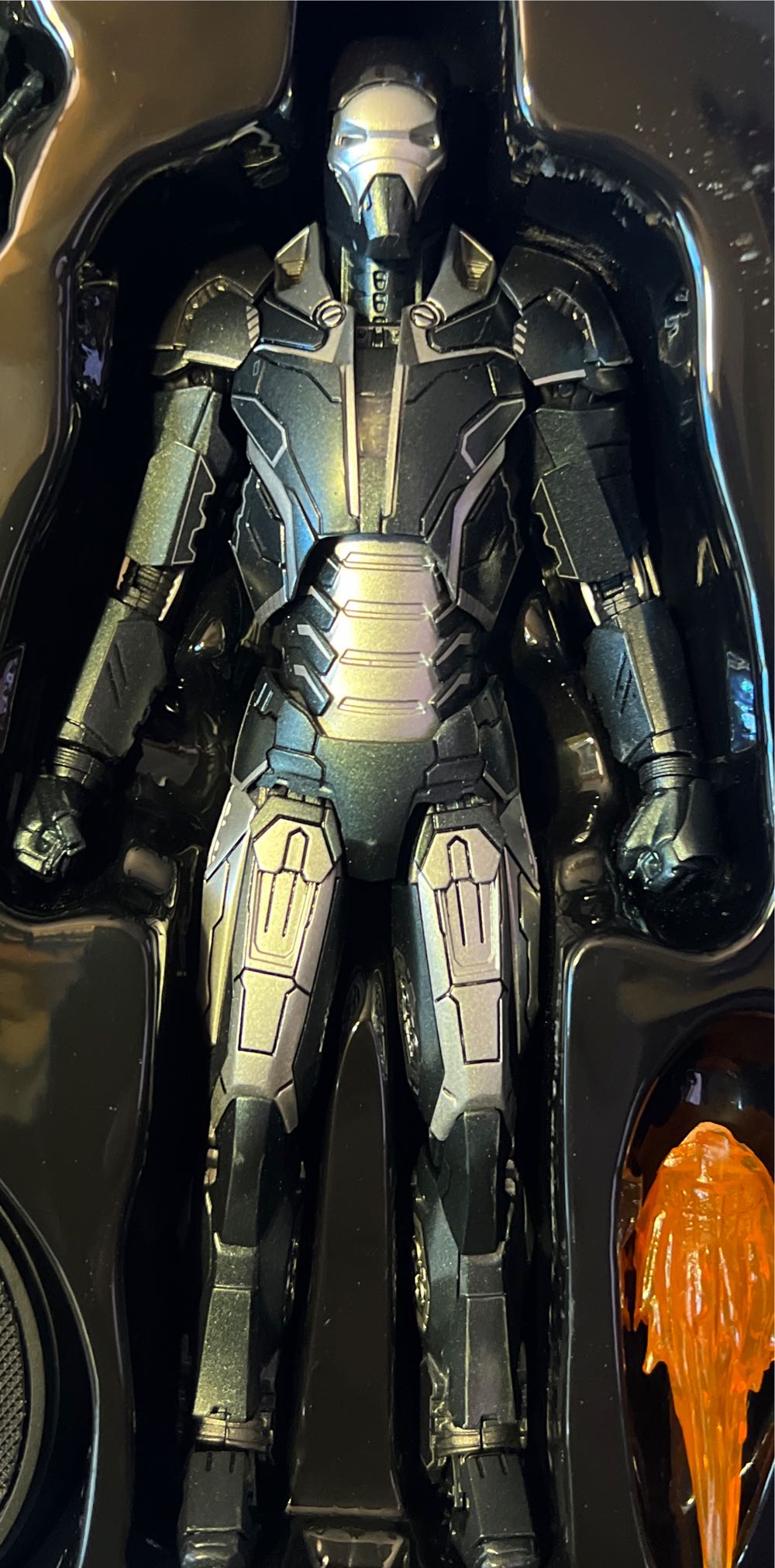 Iron Man: Shotgun Mark XL - Comicave Studios (Iron Man 3) action figure collectible [Barcode 8886413933263] - Main Image 3