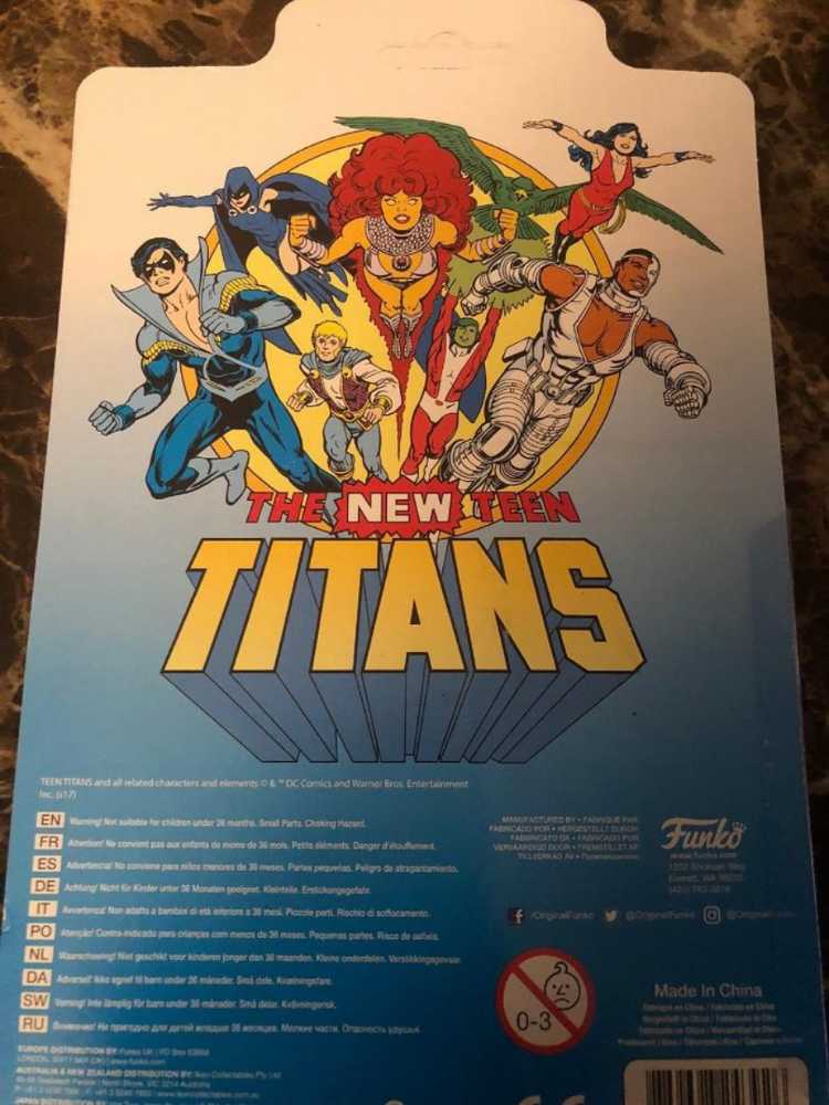 Nightwing  - Funko (The New Teen Titans) action figure collectible [Barcode 889698243902] - Main Image 3