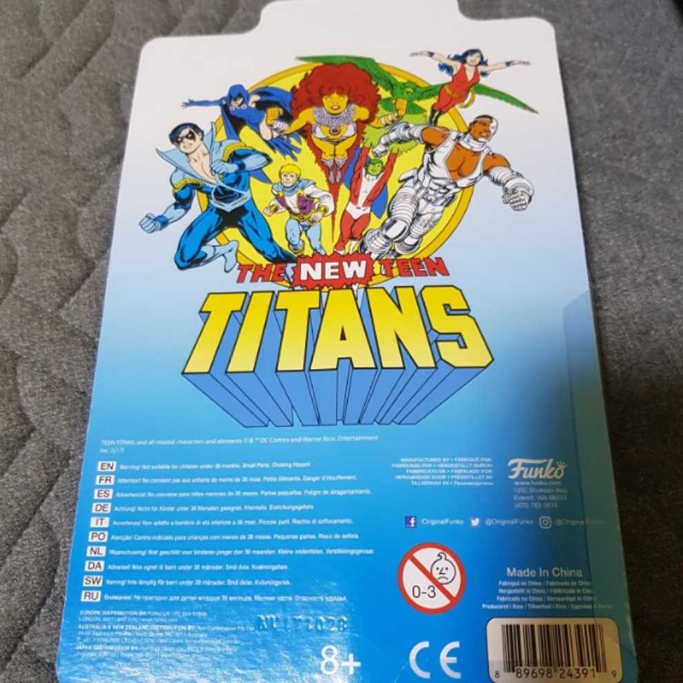 Raven - Funko (The New Teen Titans) action figure collectible [Barcode 889698243919] - Main Image 4