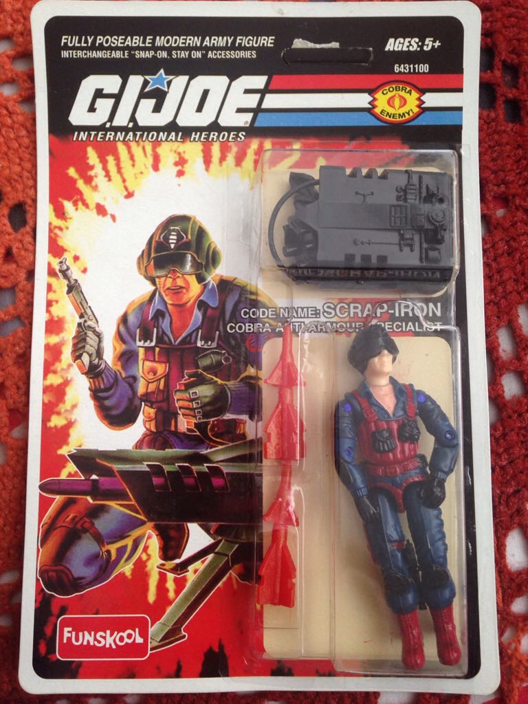 DC Super Hero Girls 6 inch Batgirl figure