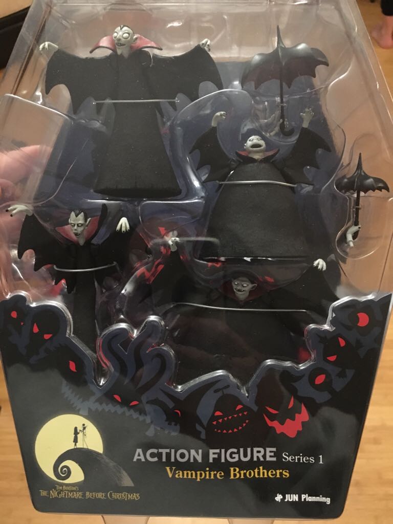 Alien (w/ metallic flesh)