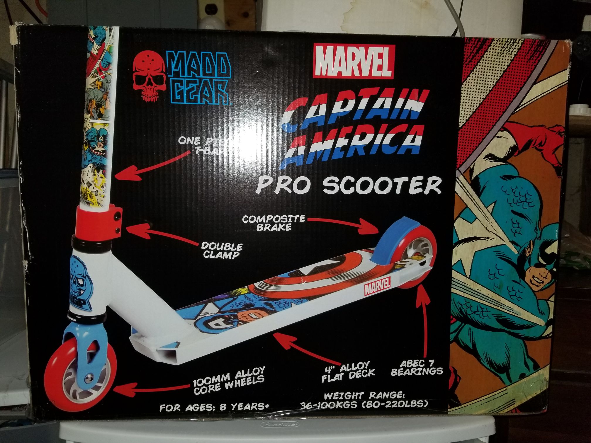 Madd Gear Usa Marvel Captain America Pro Scooter 1000cm  action figure collectible [Barcode 9334052051408] - Main Image 2