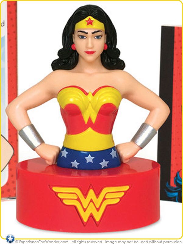 WONDER WOMAN Talking Figure and Illustrated Book - Running Press (Wonder Woman) action figure collectible [Barcode 9780762456949] - Main Image 2