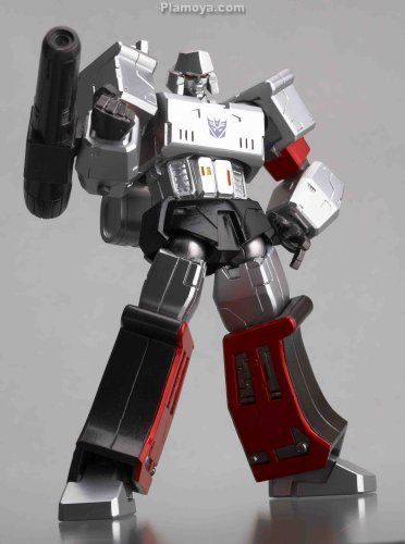 Megatron - Kaiyodo Revoltech (Revoltech) action figure collectible - Main Image 2