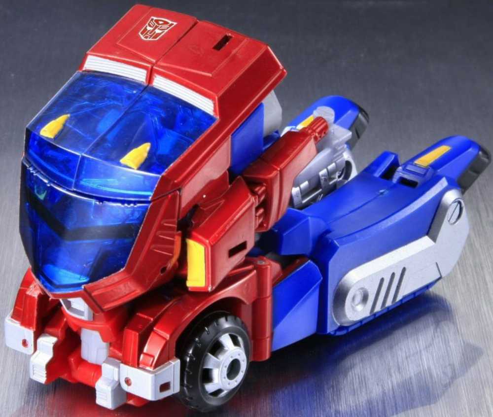 Optimus Prime - Cybertron Mode - Hasbro (Transformers Animated) action figure collectible - Main Image 3