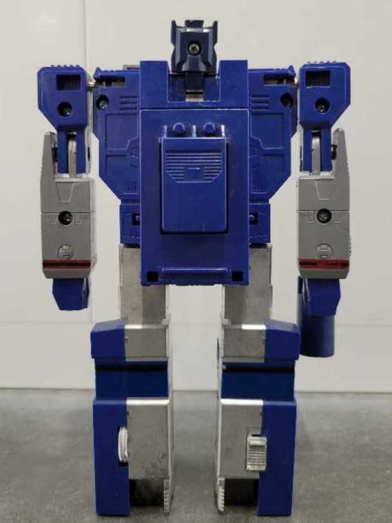 Transformers G1 Soundwave - Hasbro (1984) action figure collectible - Main Image 4