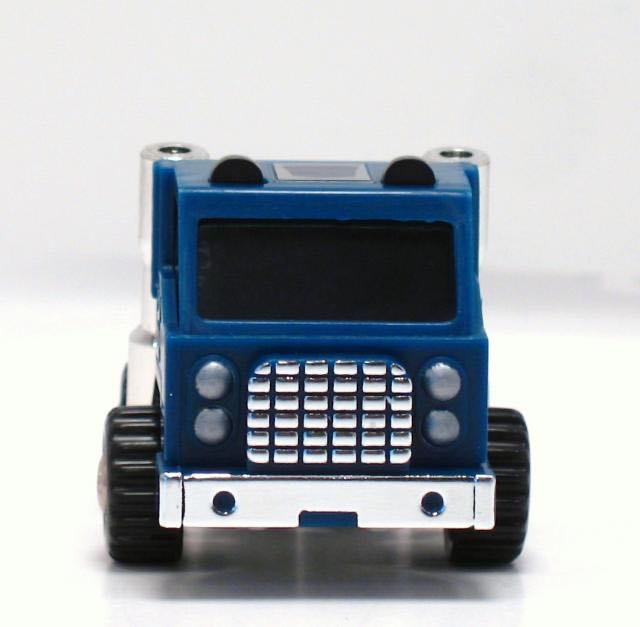 Pipes - Badcube (Autobot) action figure collectible - Main Image 2