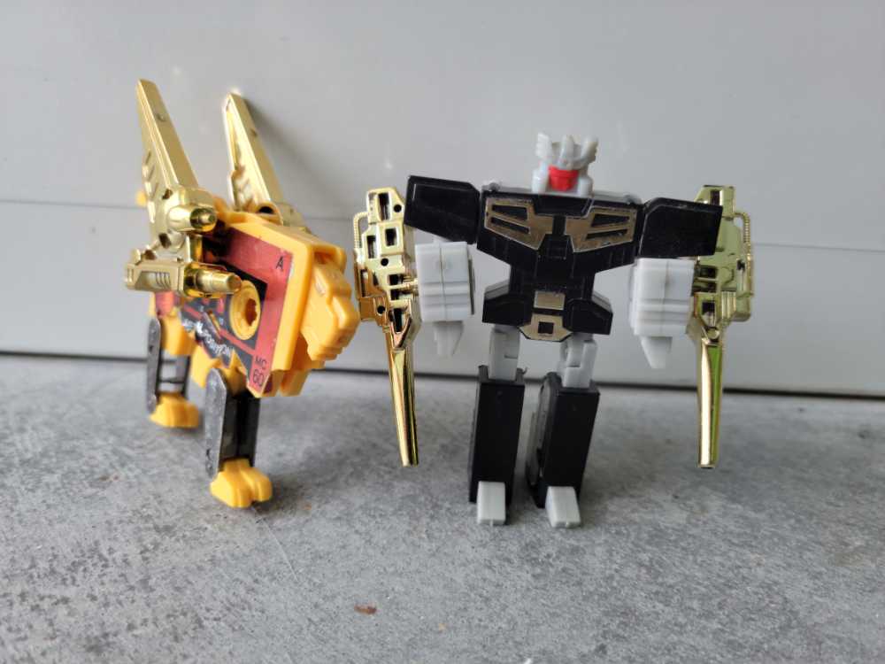 Rewind With Steeljaw - Hasbro (1986) action figure collectible - Main Image 2