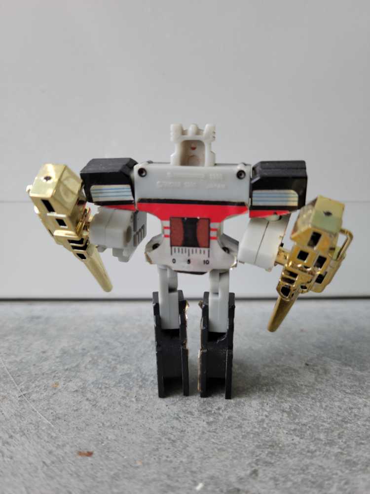 Rewind With Steeljaw - Hasbro (1986) action figure collectible - Main Image 3