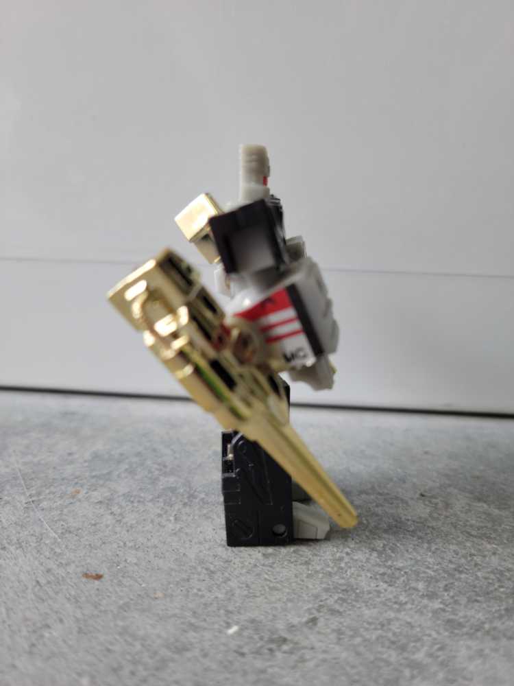 Rewind With Steeljaw - Hasbro (1986) action figure collectible - Main Image 4