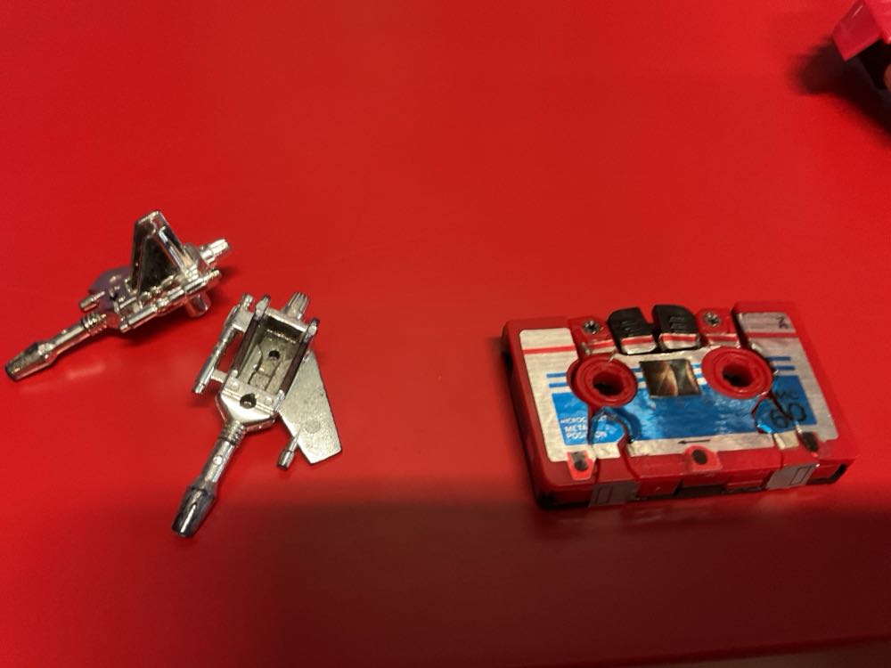 Rumble G1 - Takara (1984) action figure collectible - Main Image 3