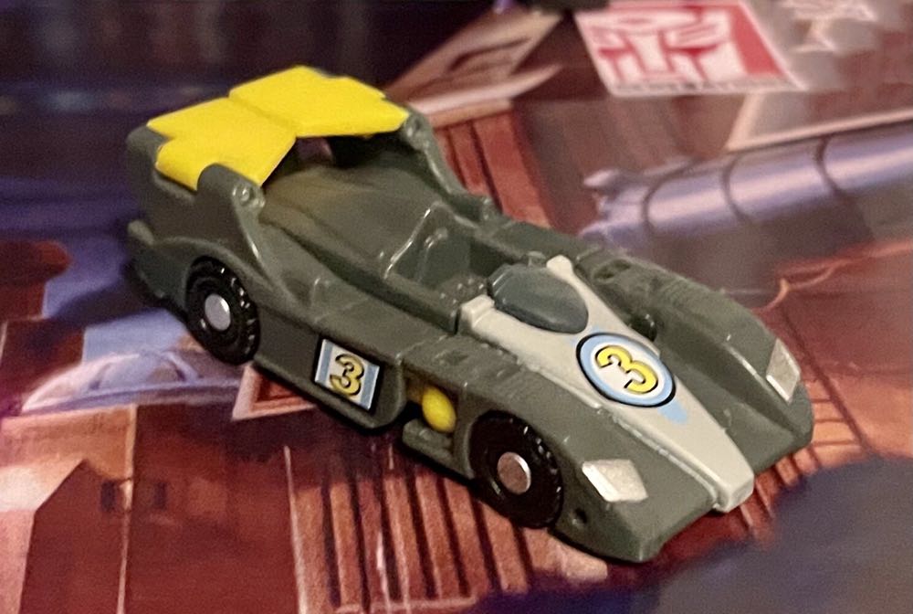 Skyboom Shield Downshift - Hasbro (Transformers) action figure collectible - Main Image 2