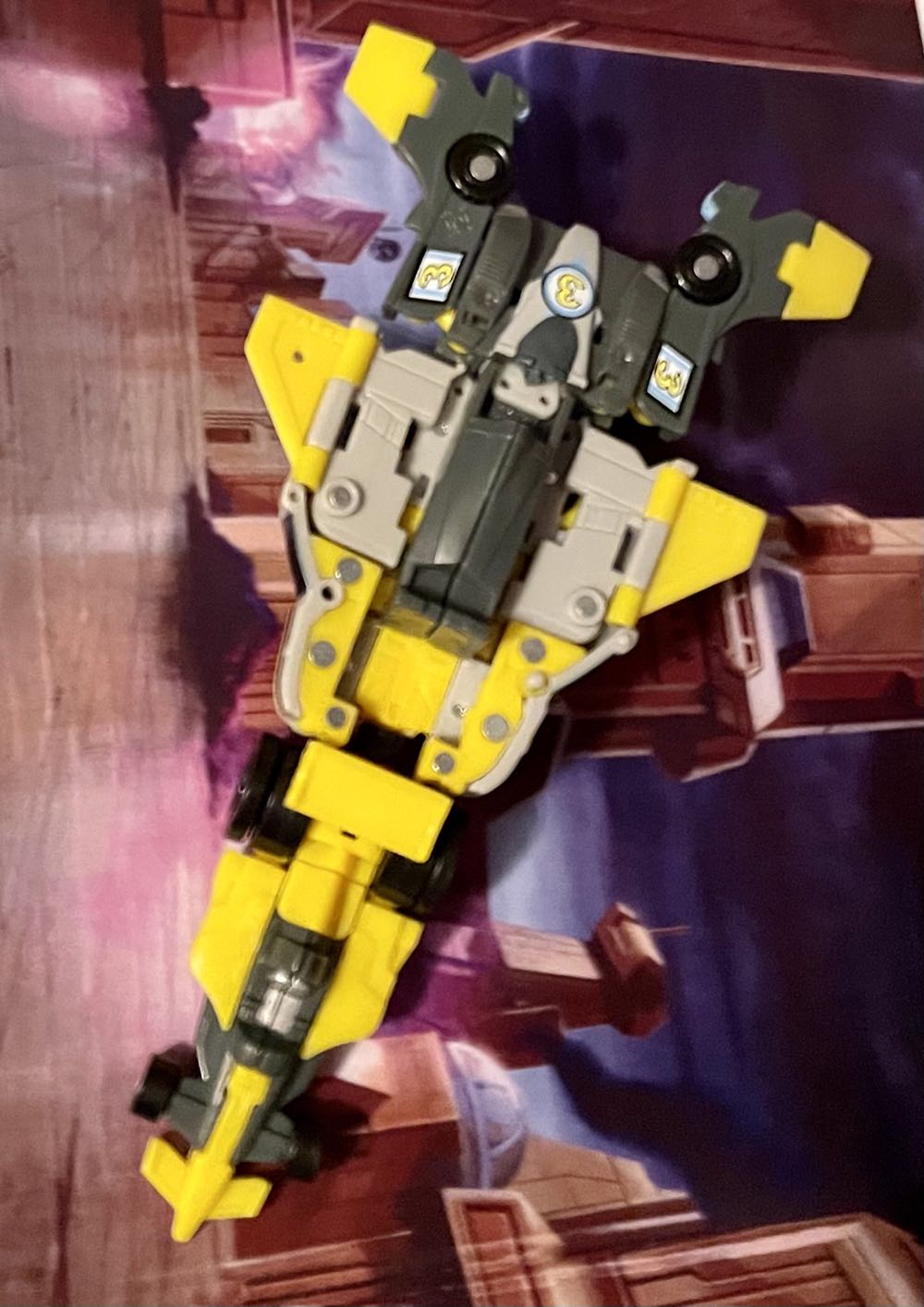 Skyboom Shield Downshift - Hasbro (Transformers) action figure collectible - Main Image 3