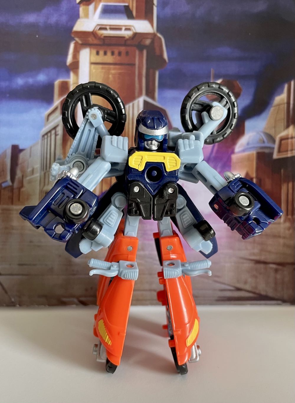 Perceptor Grindor - Hasbro (Transformers Armada) action figure collectible - Main Image 3