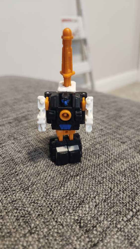 Inferno - Hasbro (Transformers Armada) action figure collectible - Main Image 3