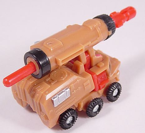 Knock Out - Hasbro (Transformers) action figure collectible - Main Image 2