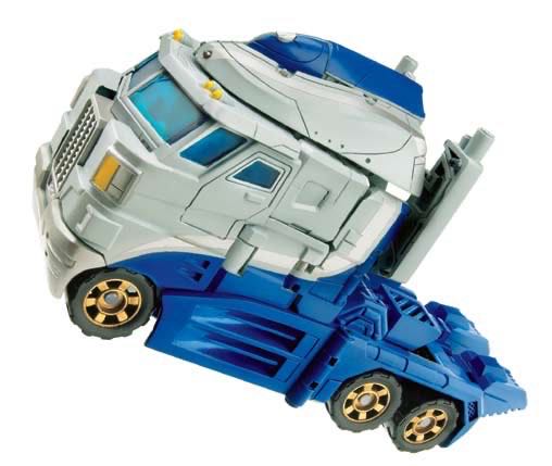 Ultra Magnus - Hasbro (Generations) action figure collectible - Main Image 2