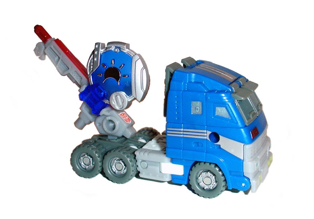 Armorhide - Hasbro (Transformers Cybertron) action figure collectible - Main Image 2