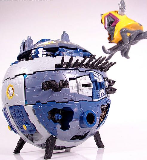 Primus - Hasbro (Transformers) action figure collectible - Main Image 2