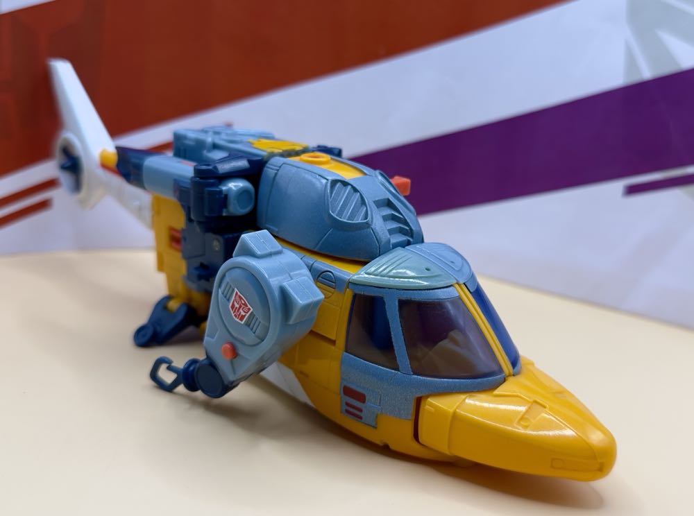 Evac - Hasbro (Transformers Cybertron) action figure collectible - Main Image 2